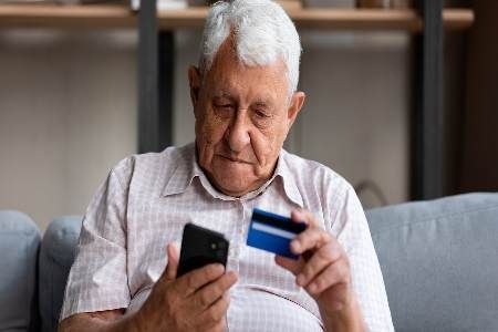 Имеют ли право списывать долги с пенсии.jpg