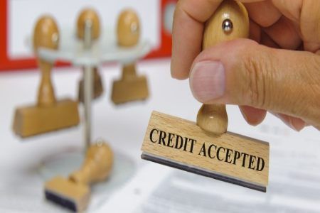 Какие факторы влияют на онлайн-решение по кредиту в Украине.jpg